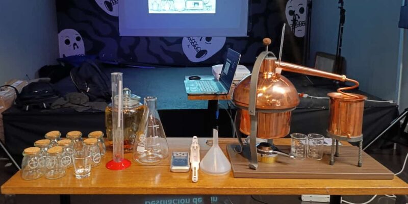 Curso de Destilación y Elaboración de Gin en Bogotá Curso de Destilación y Elaboración de Gin en Bogotá